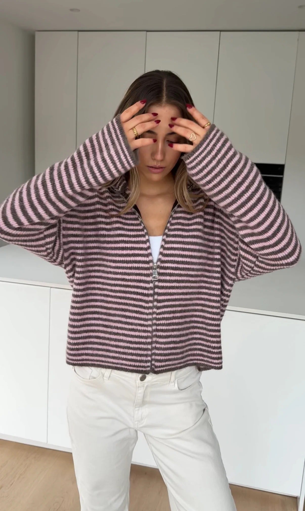 Jersey berry de punto a rayas con cremallera